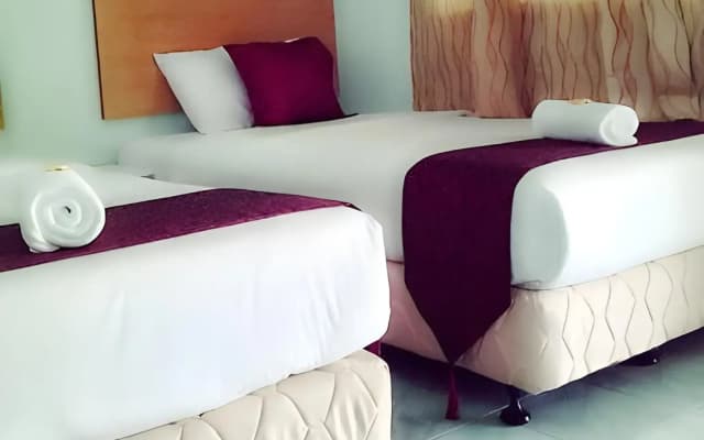 Rose Inn Motel - photo 2