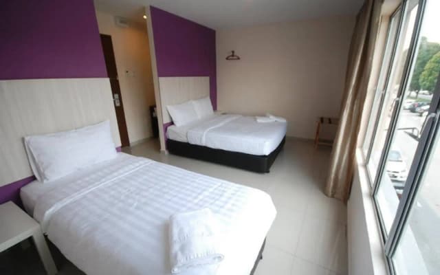 101 Hotel Bangi - photo 4