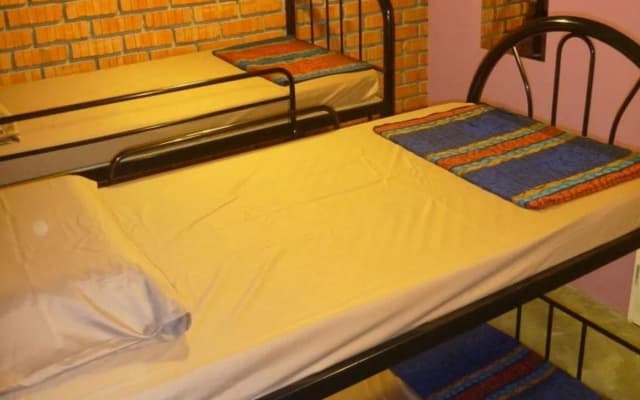 Batu Bata Guesthouse - photo 2