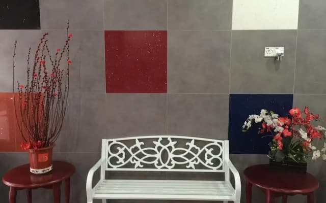 HKF Hotel - photo 2