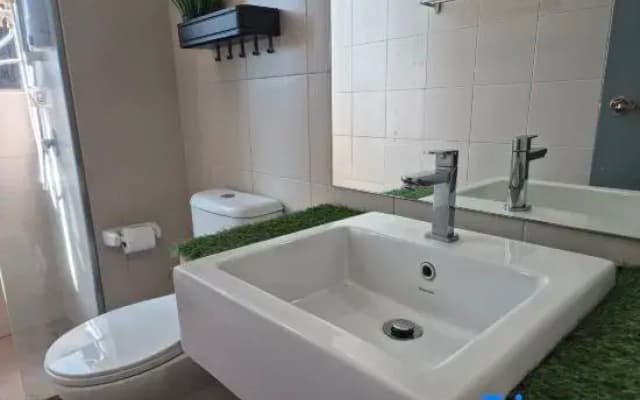 Up to 9pax, i-City i-Suite FREE WIFI 50"TV - photo 2