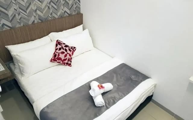 Teruntum 96 Guesthouse - photo 2