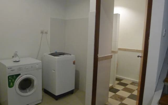 Wesberly Apartments - photo 3