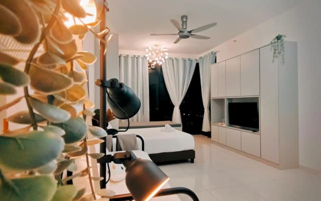 (New) Georgetown Execuite 2BR Homestay Suite@10pax - photo 2