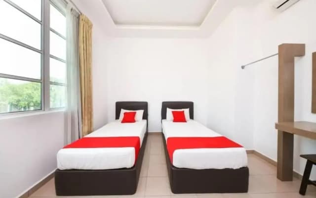 Nexus Hotel - photo 3
