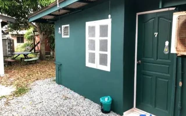 Rumah Tepi Istana - photo 2