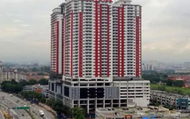 Subang USJ21 Main Place Mall 2R1B 5-6 Pax - photo 3