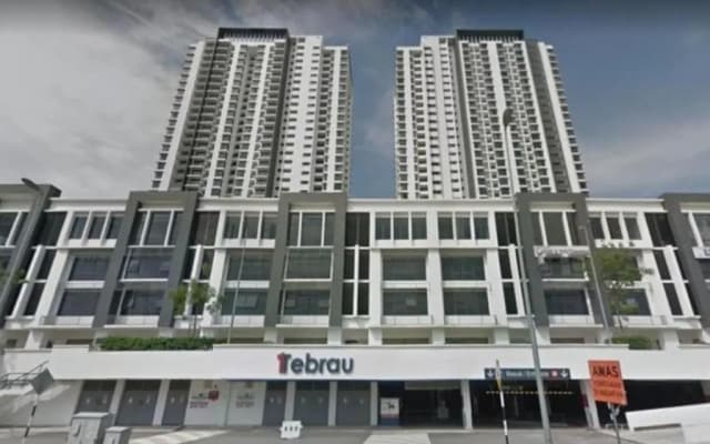 One Tebrau, Scenery Suite by HomestayJB - photo 5