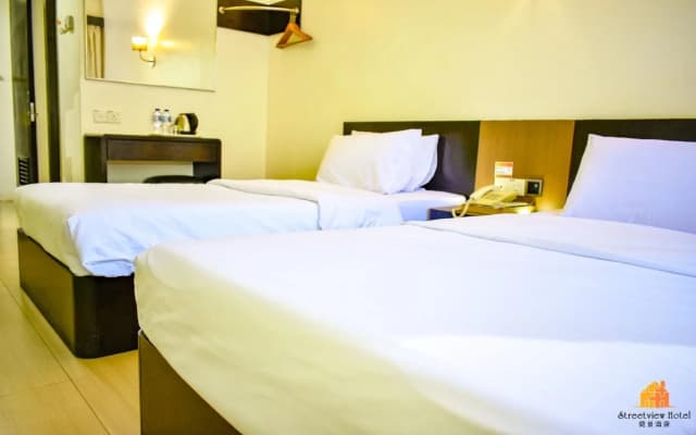 Streetview Hotel - photo 2