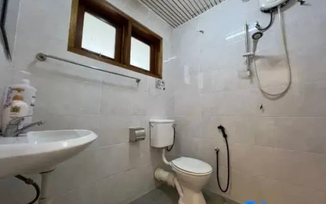 Bangsar Three Storey Luxury Landed House 19PAX - photo 4