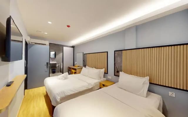 Blue Lagoon Hotel @ Bandar Sunway - photo 4
