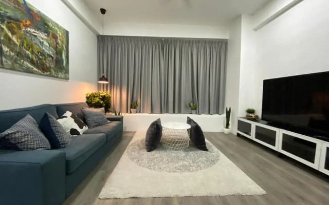 2 bedrooms surrounding natural View and pool - photo 2