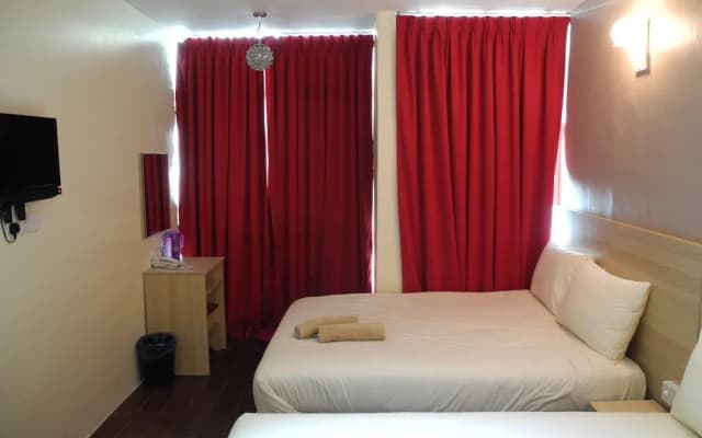 Hotel 18, Ipoh Aeon Mall - photo 5
