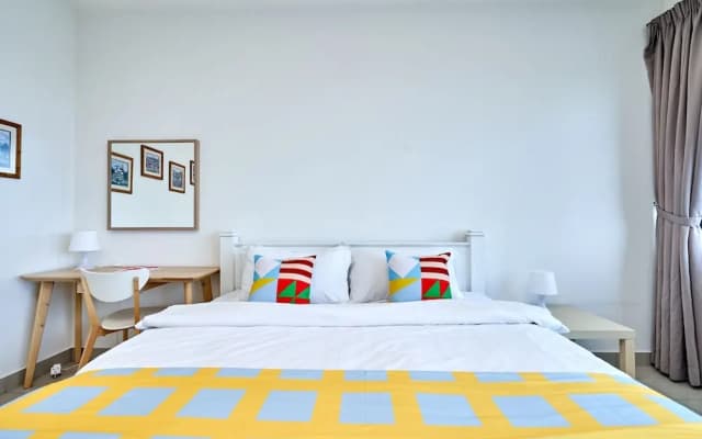 OYO Home 44001 Elegant Studio Setia Alam Trefoil - photo 5
