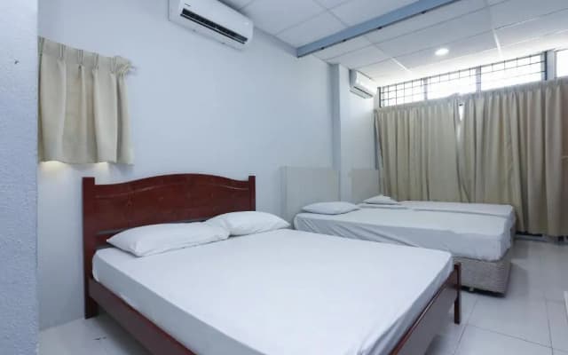 SPOT ON 89796 D'noor Budget Inn - photo 3