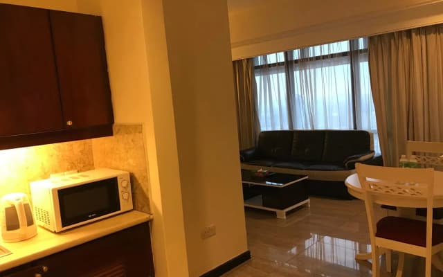 Luxy Service Suites At Times Square - photo 3
