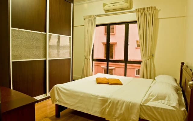 Marina Court-5Bilik 3Tandas 2Tingkat Penthouse 2Parkir Percuma Maksimum 22Org Termsk Kanak2 & Marina Court 6Bilik 4Tandas 2RuangTamu 2Dapur 2 Parkir Percuma Maksimum 14Org Termsk Kanak2 - photo 2