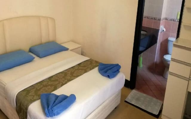 KK-Suites Residence @ Marina Court - photo 3