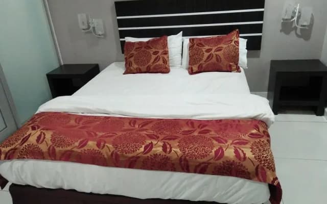 My Home Hotel - photo 5