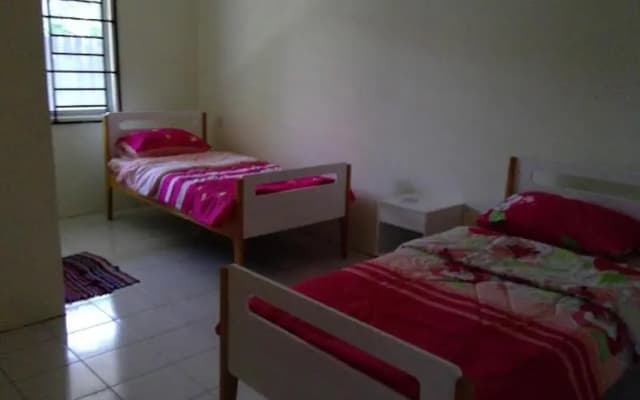 City Centre Homestay Kuching - photo 3