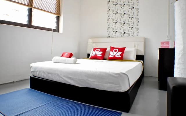 ZEN Rooms Carnarvon Street - photo 3