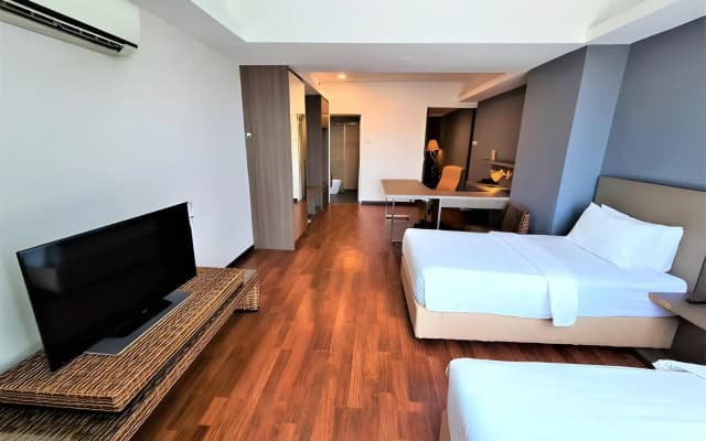 Nexus Business Suite Hotel - photo 5