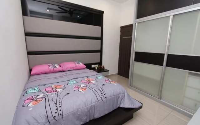Loke Lim Ipoh Homestay - photo 3