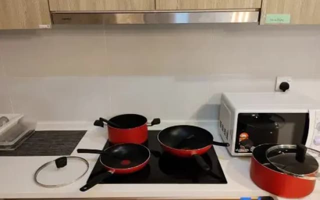 Tropicana 218 Macalister #3BDR #2 parking - photo 5