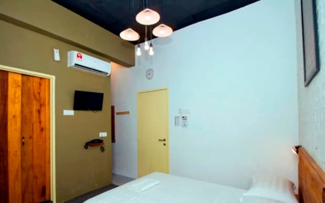 96 Boutique Hotel - photo 2