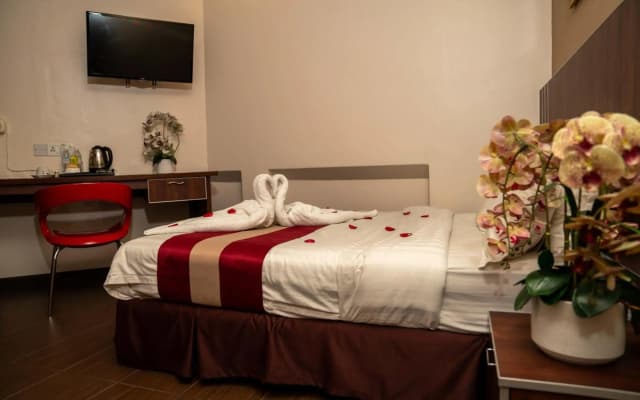 Hotel Eastana - photo 2