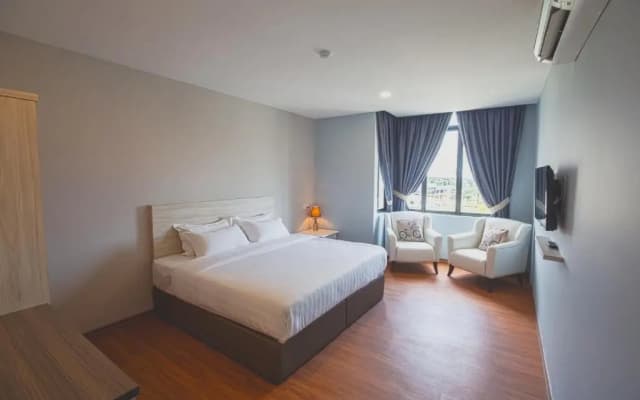 V3 Hotel & Residence Seri Alam - photo 4