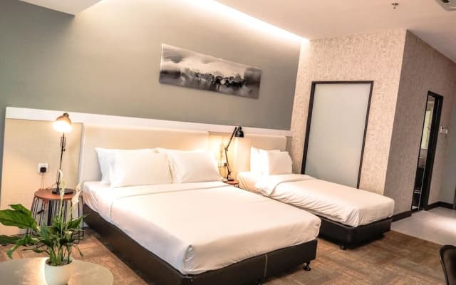 Fives Hotel DNP - photo 2