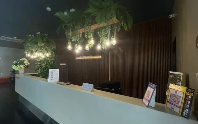 Sunflower World Hotel - photo 2