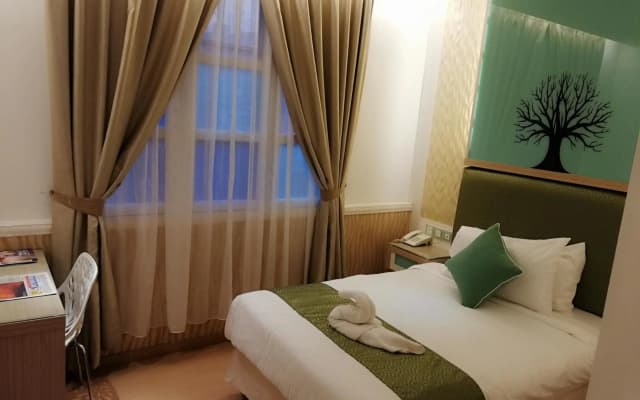 Holiday Place - photo 2