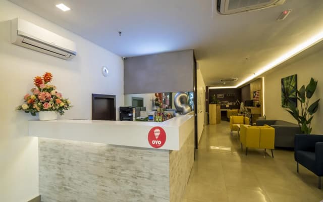 City Edge Hotel - photo 5