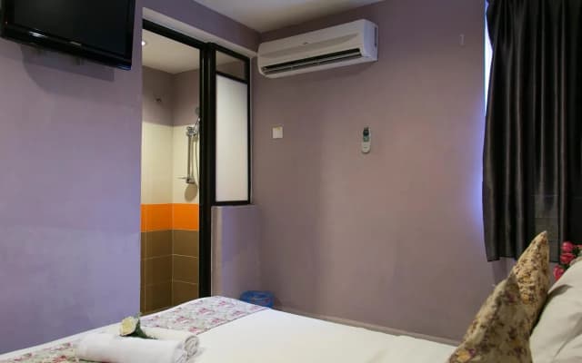 KK Hotel Kajang by OYO - photo 3