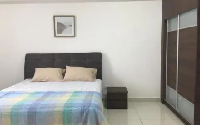 Rusnoor Homestay at Mirage By The Lake - photo 2