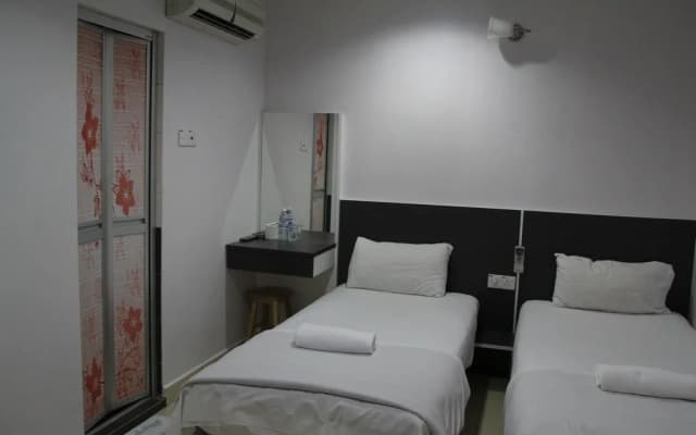 Dragon Door Hotel. - photo 3