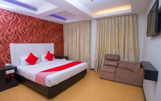 OYO 44037 King Park Hotel - photo 3