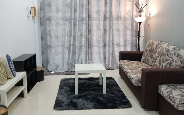 Fahaz Lumut Homestay - photo 5