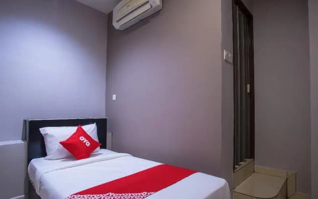 Super OYO 44097 Avatarr Hotel - photo 4