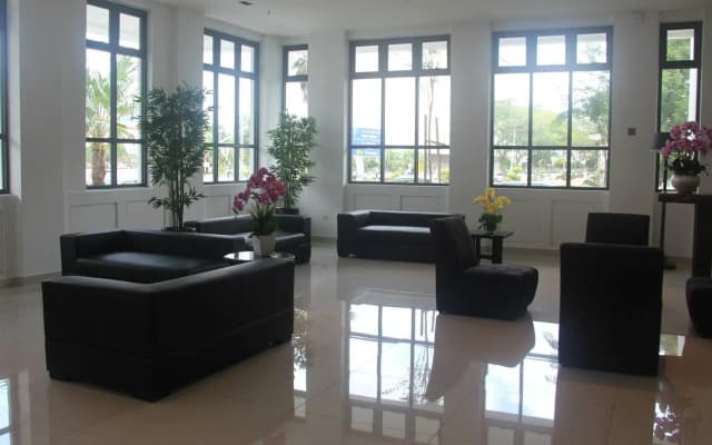 Cathayana Hotel Kuantan - photo 2