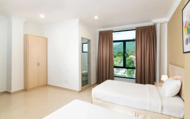 Golden View Serviced Apartment - photo 3
