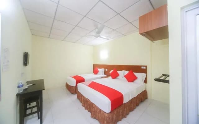 OYO 738 Hotel 81 - photo 5