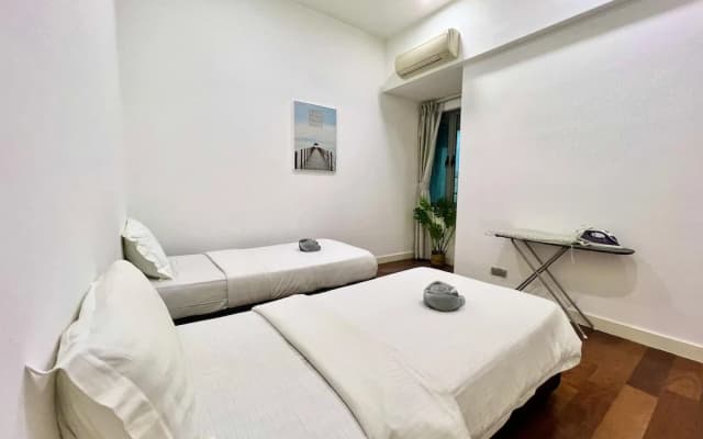 Capital O 90987 The Loft Residences Homestay @ Imago Shopping Mall 2 - photo 5