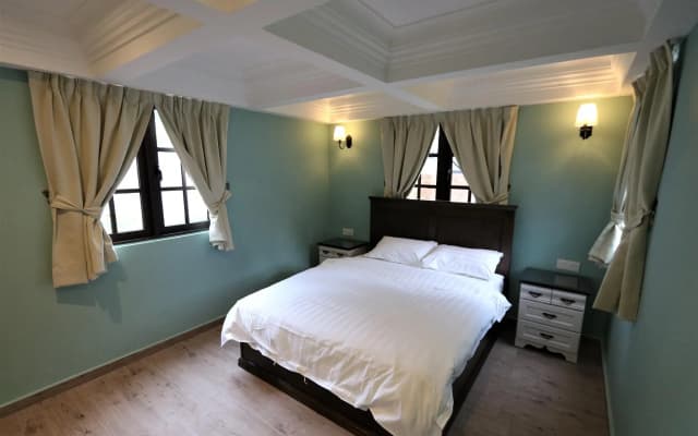 The Tudor - photo 3
