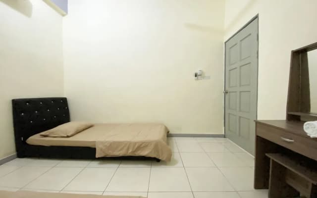 OYO 90212 Anna Kota Apartment - photo 4