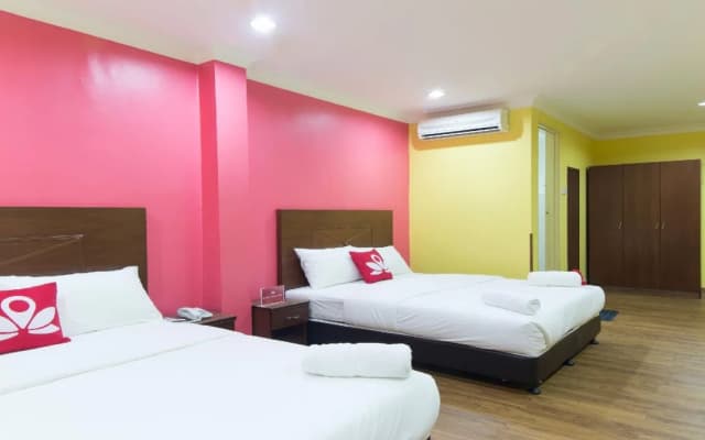 Hotel Sunjoy 9 by ZEN Rooms - photo 5