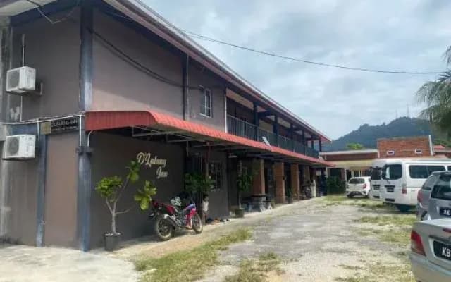 Hotel O Homestay D Lalang Inn - photo 5