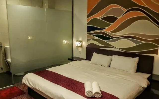 RM Hotel - photo 4